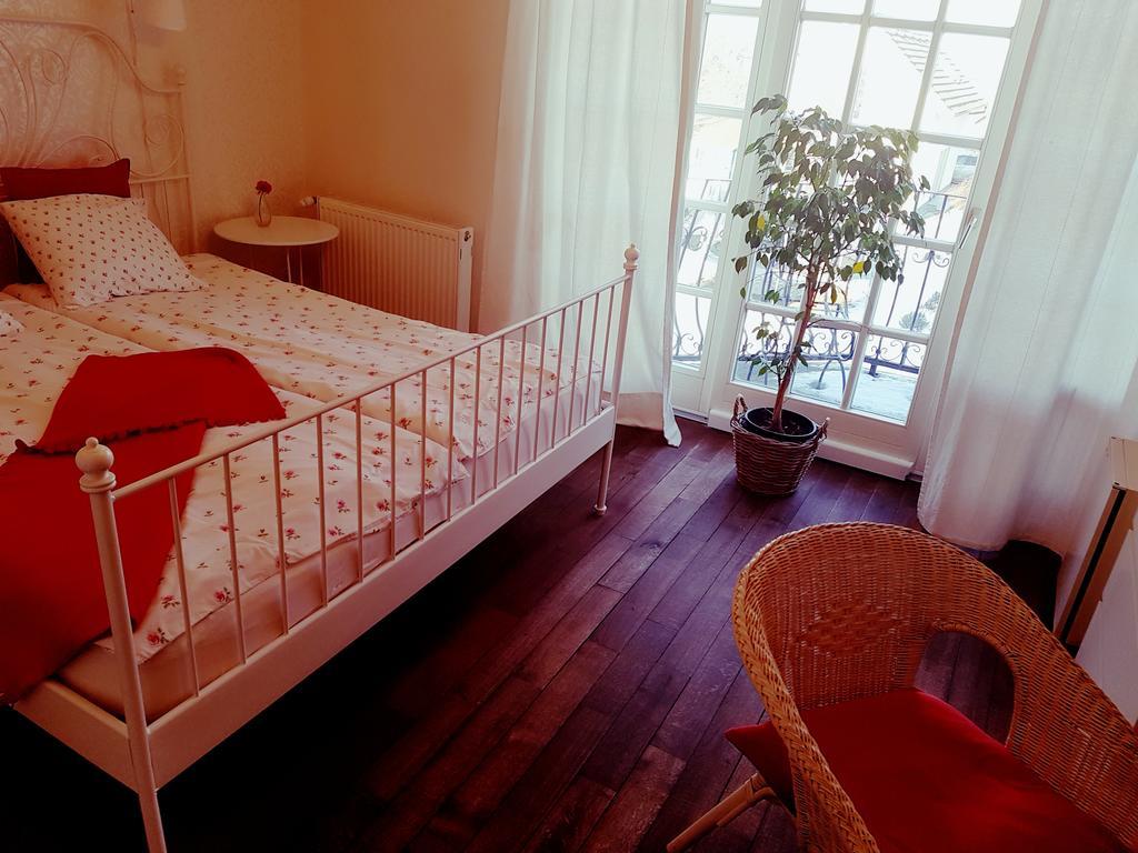 Villa Westfalia Guest House Tîrgu Secuiesc Extérieur photo